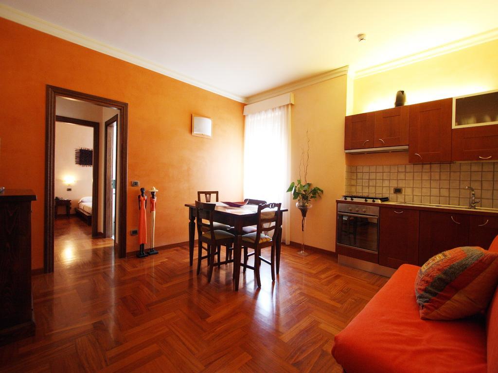 Casa Dei Mercanti Town House Lecce Habitación foto